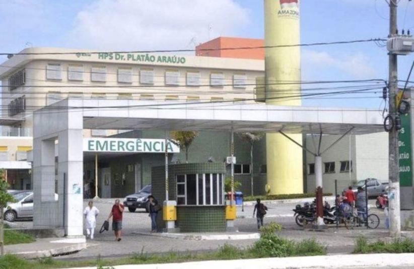 Mulher tem pescoço cortado por linha com cerol em avenida de Manaus 