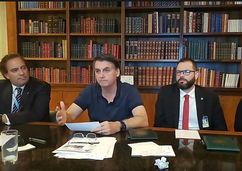 Bolsonaro avalia três nomes e prevê evangélico para STF