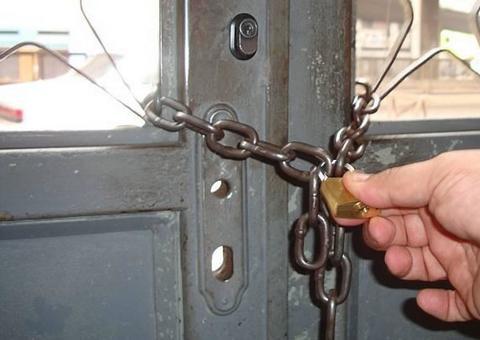 'Se Brasil parar por duas semanas, é possível evitar as 125 mil mortes', diz especialista