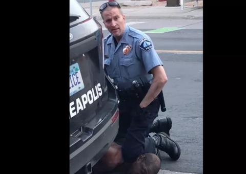 Esposa de policial acusado de matar George Floyd pede divórcio: 'devastada'