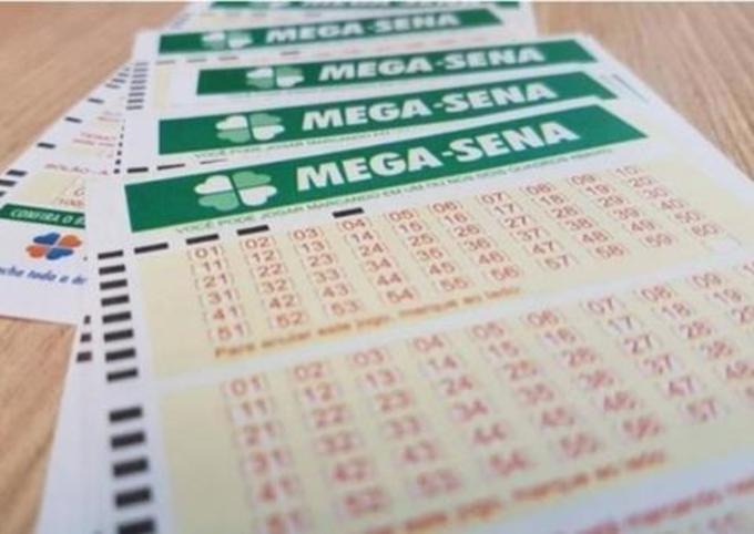 Mega-Sena: ninguém acerta dezenas e prêmio acumula em R$ 45 milhões