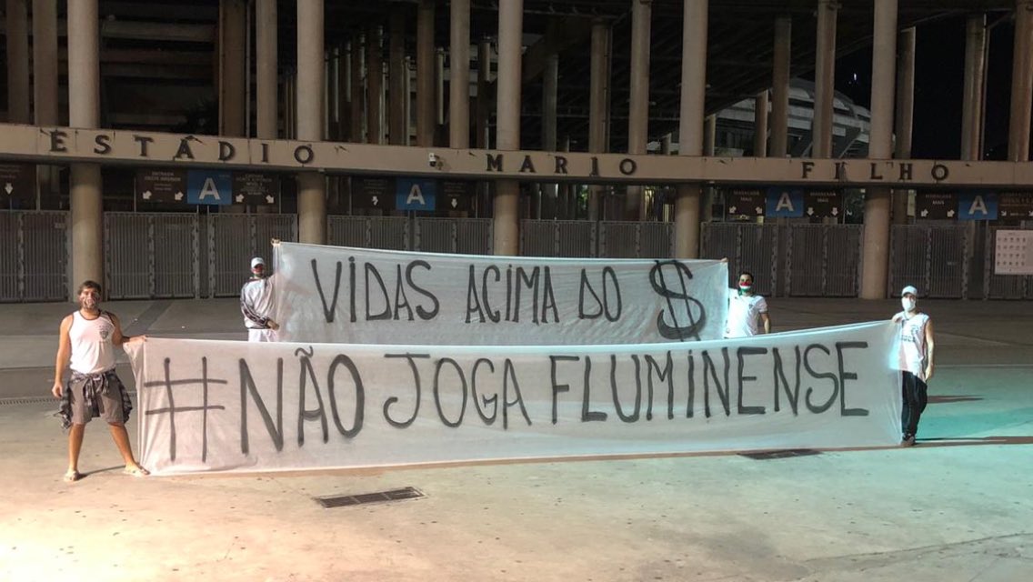 Em meio à pandemia, torcida do Fluminense protesta contra retorno do futebol: 'vidas acima do dinheiro'