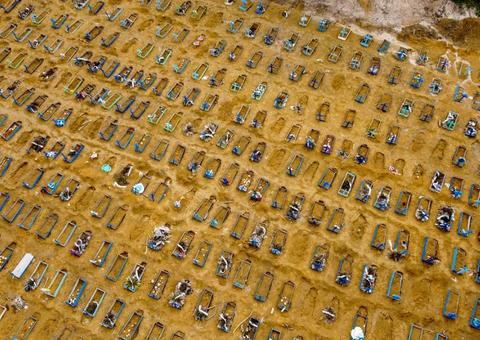 Manaus registra mais de 5 mil sepultamentos durante pandemia