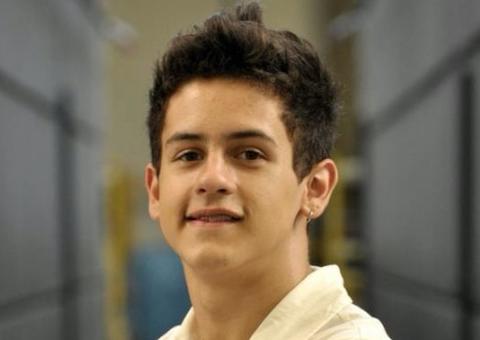 Ex-ator mirim da Globo muda nome, visual e agora é psicólogo 