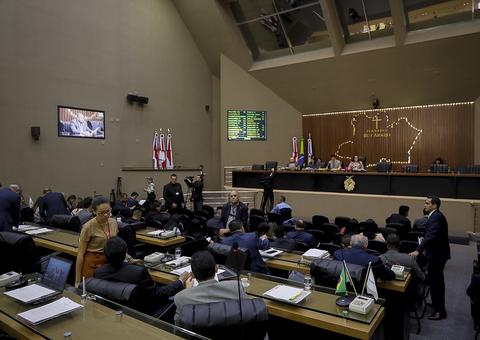 Aleam descarta retorno de sessões presenciais e prorroga suspensão de atividades