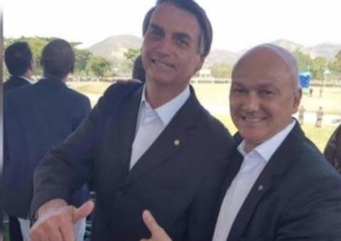 Bolsonaro demite superintendente da Suframa 
