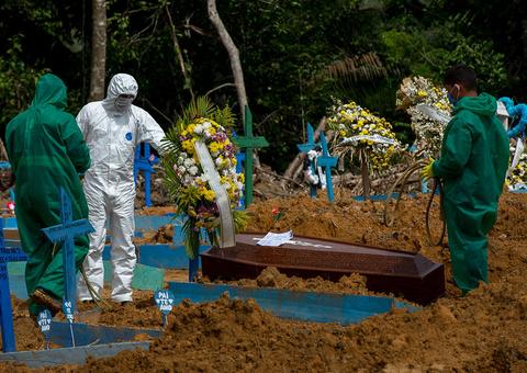 Em apenas um dia, Amazonas registrou 105 mortes por Covid-19 durante pandemia