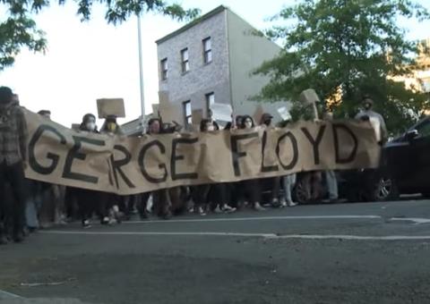 Nova York anuncia toque de recolher após vandalismo em meio a manifestações