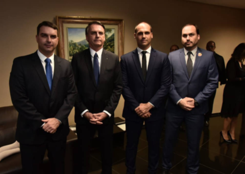 Após ação de hackers, pedidos de filiação da família Bolsonaro são rejeitados pelo PT