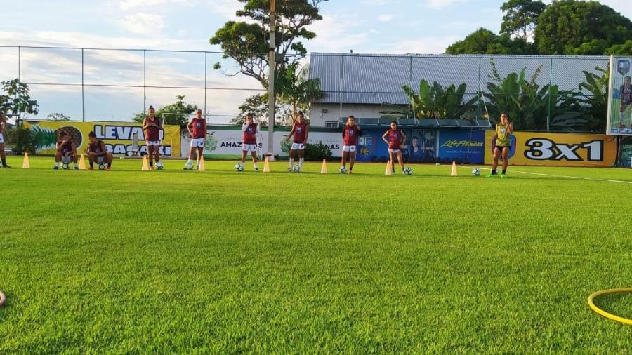 Membros da comissão técnica e 12 atletas testaram positivo para coronavírus em time do Amazonas