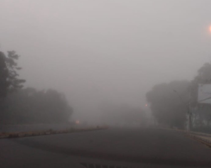 Manaus volta a ser tomada por nevoeiro pelo segundo dia consecutivo