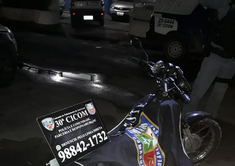 Adolescentes são apreendidos após roubar motocicleta de mototaxista em Manaus 