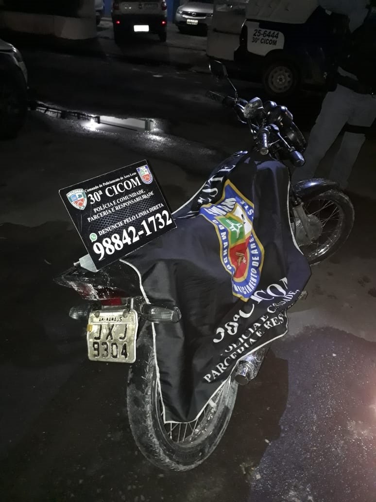 Adolescentes são apreendidos após roubar motocicleta de mototaxista em Manaus 