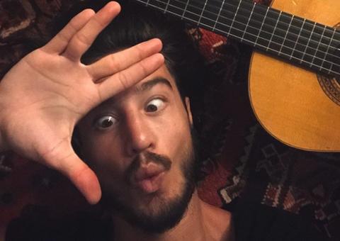 Tiago Iorc lança música inédita em Live nesta quarta-feira