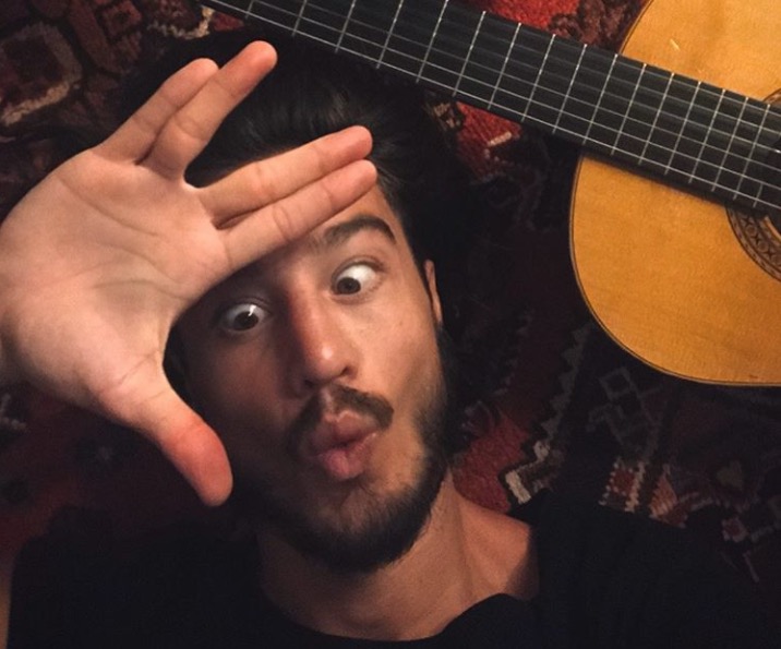 Tiago Iorc lança música inédita em Live nesta quarta-feira