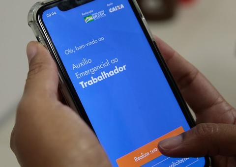 Caixa não tem como filtrar classe de quem pede auxílio, diz Guimarães