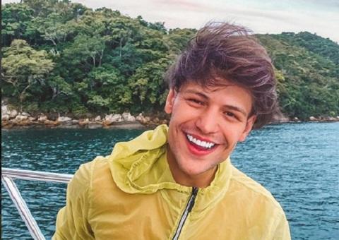 Banda UM44K chega ao fim após Saulo Poncio decidir 'servir' à vida religiosa