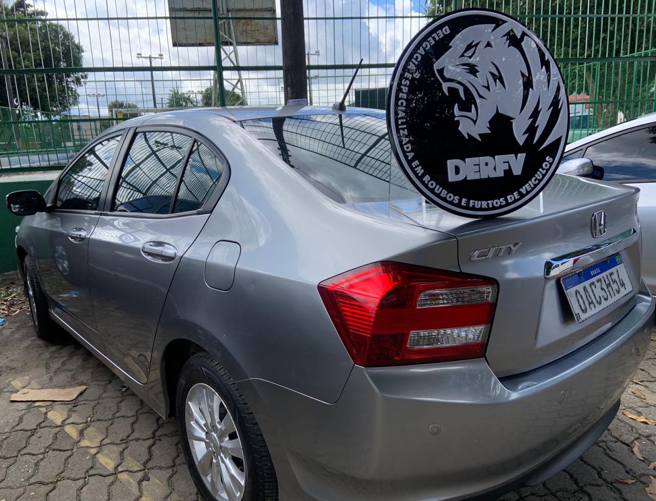 'Playboy' é preso suspeito de comprar carro com restrição de estelionato em Manaus 