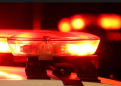 Mãe joga filho de três anos no chão para fugir da polícia durante abordagem