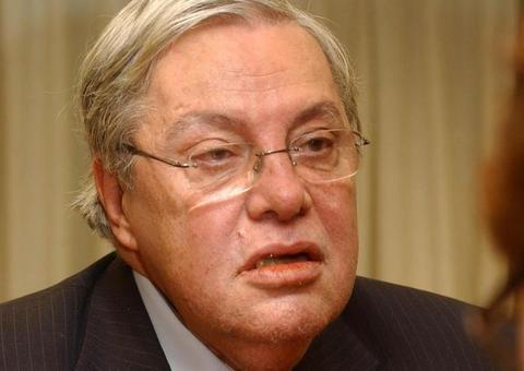 Morre o economista Carlos Lessa, ex-presidente do BNDES