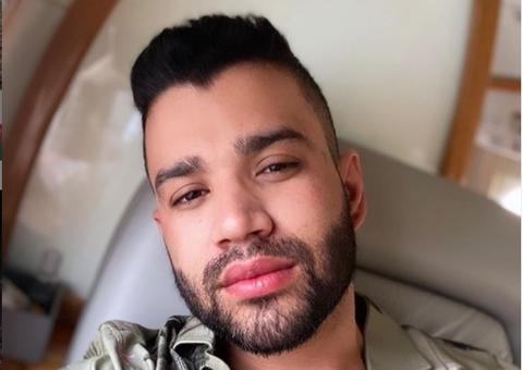 Gusttavo Lima compra iate milionário de Roberto Carlos