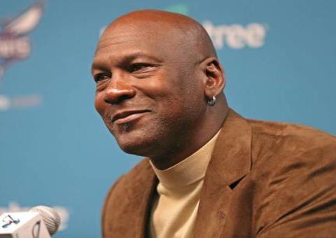 Michael Jordan anuncia doação de $100 milhões para combater racismo