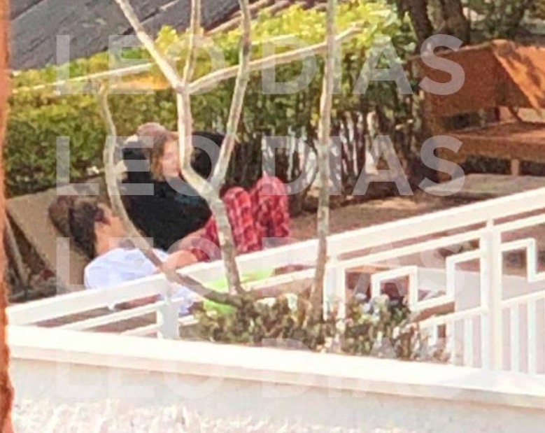 Luísa Sonza e Vitão são flagrados juntos e internautas desconfiam de affair