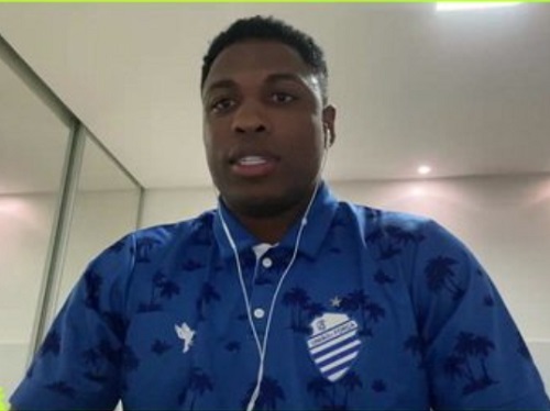 Jogador Diego Maurício relata casos de racismo e afirma: 'não é vitimismo'