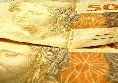 Auxílio no valor de R$ 50 começa a ser pago a estudantes nesta segunda em Manaus