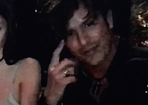 Filha gata de Dr. Rey sensualiza com corpo todo natural; veja fotos