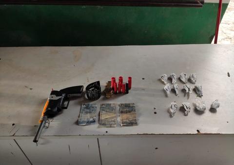 Trio de adolescentes são apreendidos com arma de fogo e entorpecentes no Amazonas 