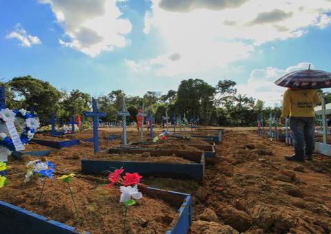Cemitérios de Manaus registram menos de 40 enterros na segunda-feira