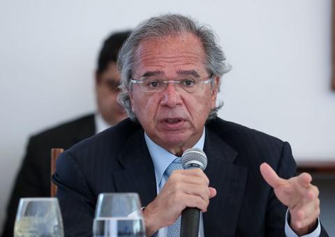 Paulo Guedes confirma prorrogação do auxílio emergencial 