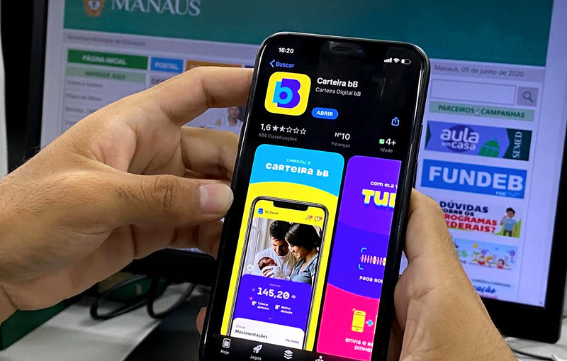 Auxílio de R$ 50 já foi recebido por mais de 15 mil famílias em Manaus 