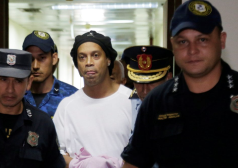 Ronaldinho Gaúcho conta rotina em prisão domiciliar no Paraguai