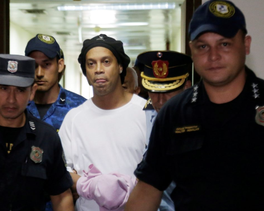 Ronaldinho Gaúcho conta rotina em prisão domiciliar no Paraguai