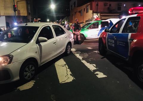 Homem é encontrado morto dentro de carro no Centro de Manaus 