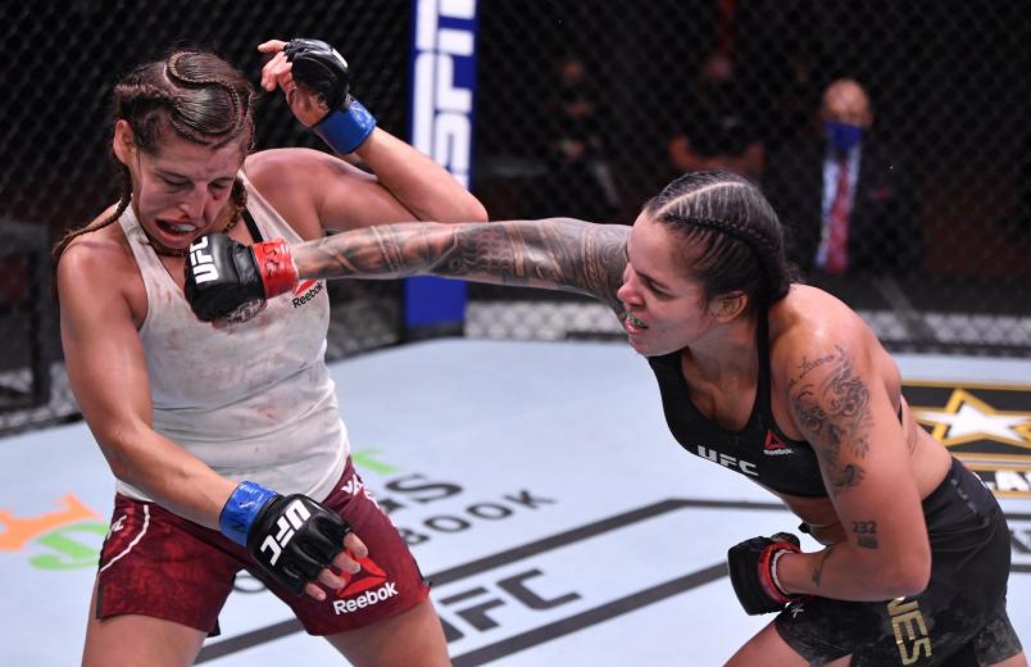 Após amassar rosto de rival, Amanda Nunes recebe suspensão médica de 180 dias