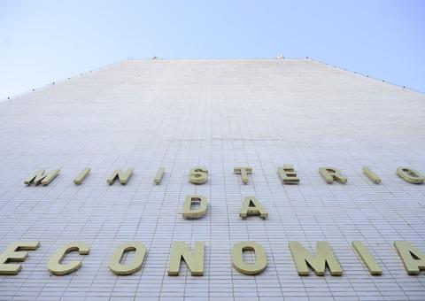 Governo anuncia fundo para crédito a micro e pequenas empresas