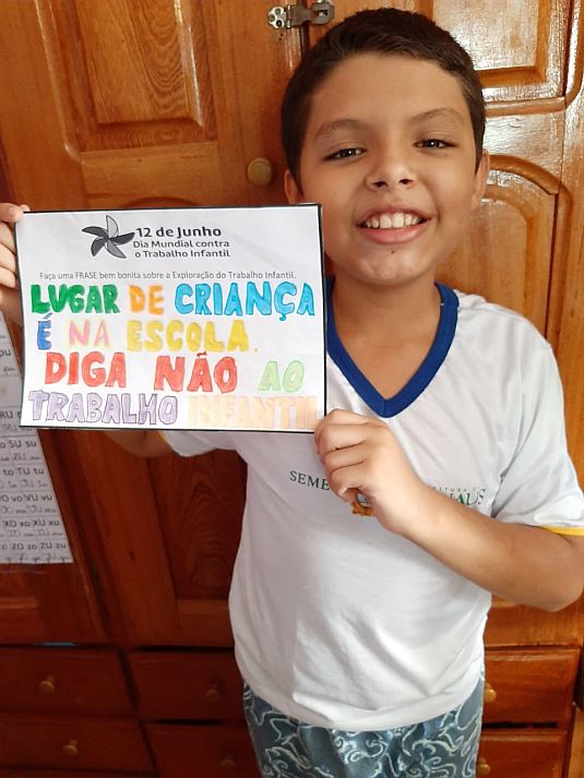 Campanha contra trabalho infantil tem participação de estudantes de Manaus