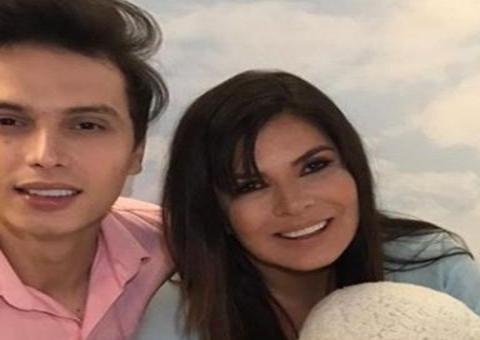 Mara Maravilha não mostra o rosto do filho nas fotos; saiba o motivo