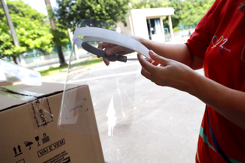 Campanha arrecada EPIs para coveiros de cemitério em Manaus