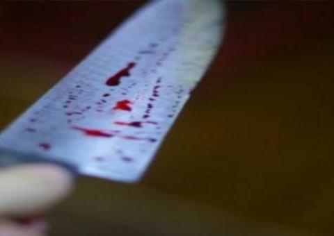 Embriagado, homem tenta matar sogra e acaba esfaqueando companheira em Manaus