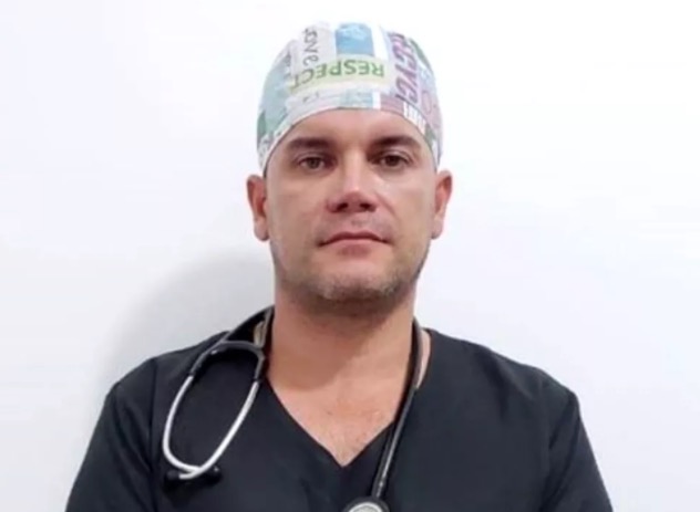 Aos 45 anos, médico Rogélio Campuzano morre de covid-19 em Manaus