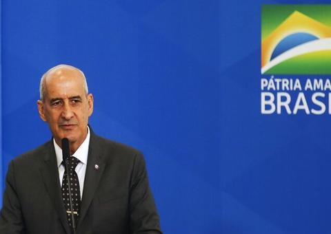 General Ramos nega risco de golpe militar, mas alerta oposição para 'não esticar a corda'