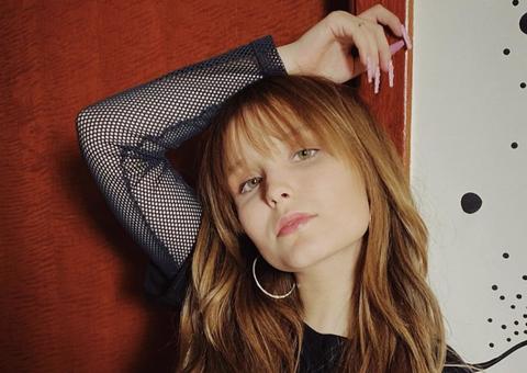 Larissa Manoela fala sobre cenas de sexo em estreia na Globo