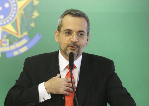 STF deve decidir até a próxima semana sobre habeas corpus em favor do ministro da Educação