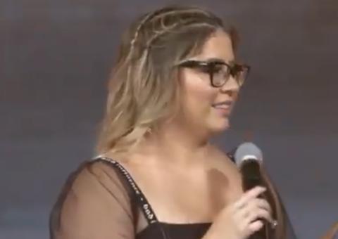Vídeo: Maraisa deixa Marília Mendonça em saia justa durante live 
