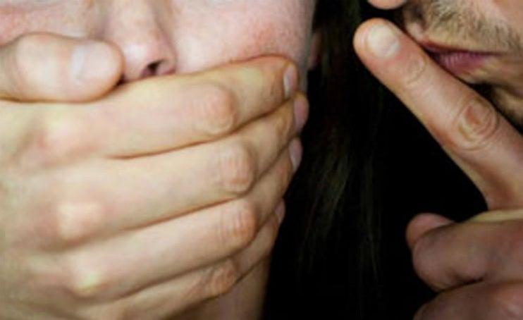 Em Manaus, criminoso ataca e estupra mulher em escadaria