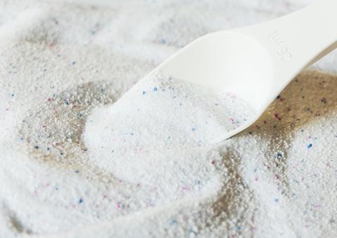 Justiça proíbe comercialização de sabão em pó que afirma eliminar a covid-19